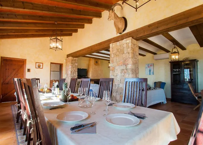 Villa Bou - Plusholidays *