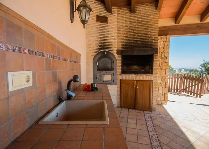 Bou - Plusholidays * Calpe